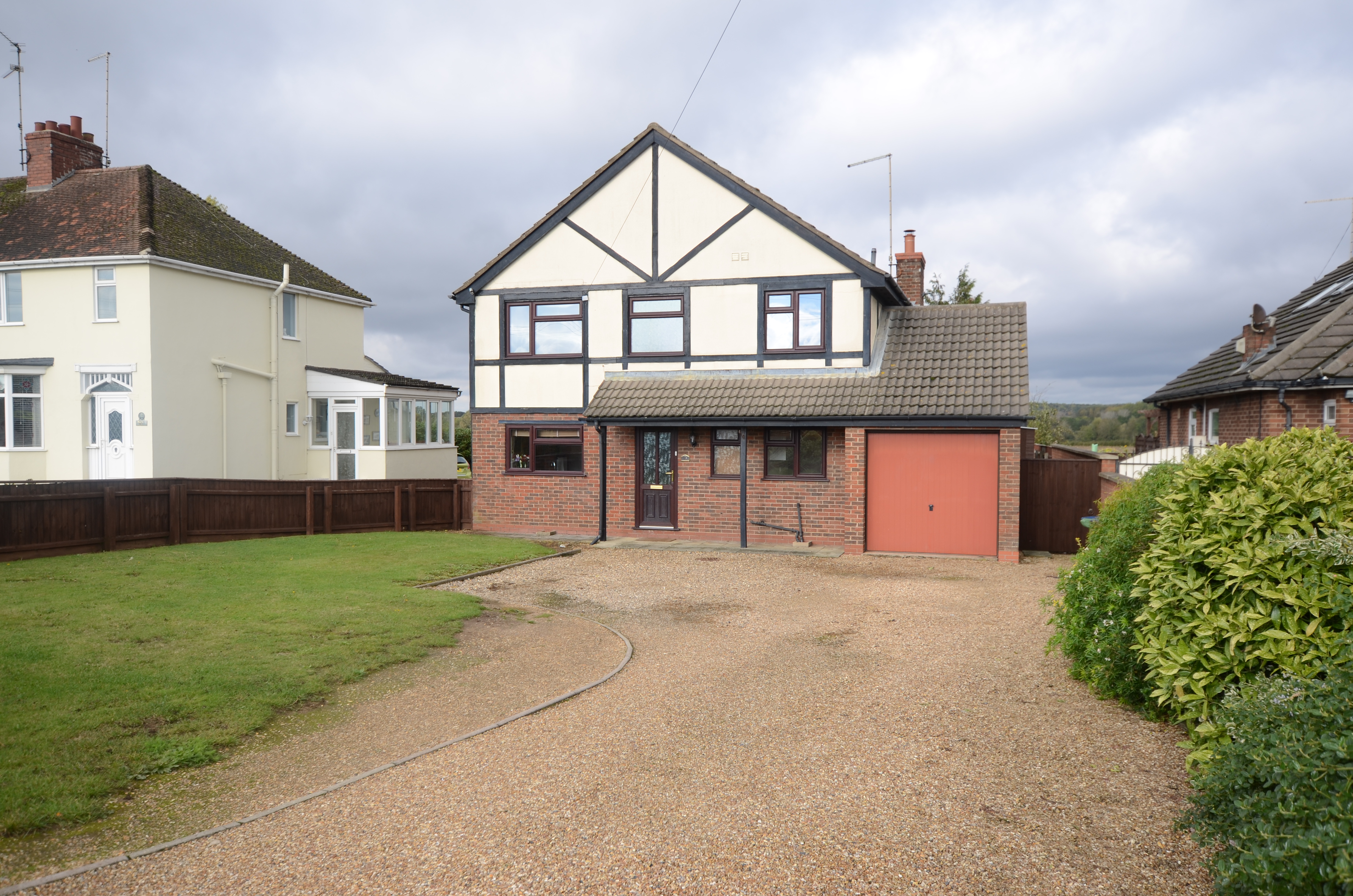 Old Great North Road, Stibbington, Peterborough Capitol Lettors